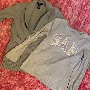 Gap Girls Grey Sweater/T-Shirt Bundle Size S (6/7)